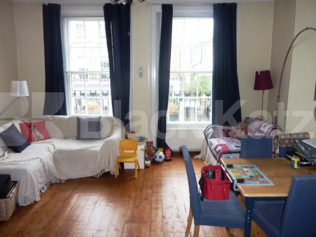 			1 MONTHS DEPOSIT SAVING YOU £700!, 2 Bedroom, 1 bath, 1 reception Flat			 Chepstow Road, BAYSWATER